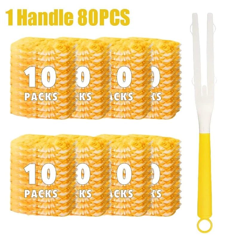 Un juego de 80 recambios desechables de plumero en envase amarillo.