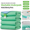 Pile de feutres verts lavables démontrant une forte absorption d'eau et une étanchéité aux fuites.