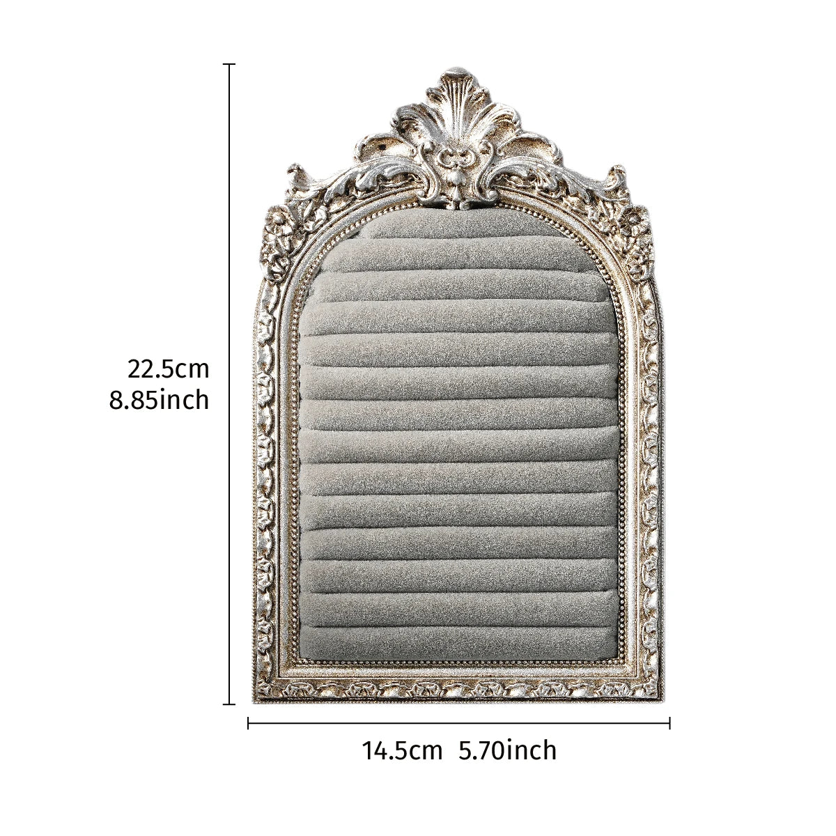 Présentoir de bijoux rectangulaire avec cadre argenté et insert en tissu gris texturé.
