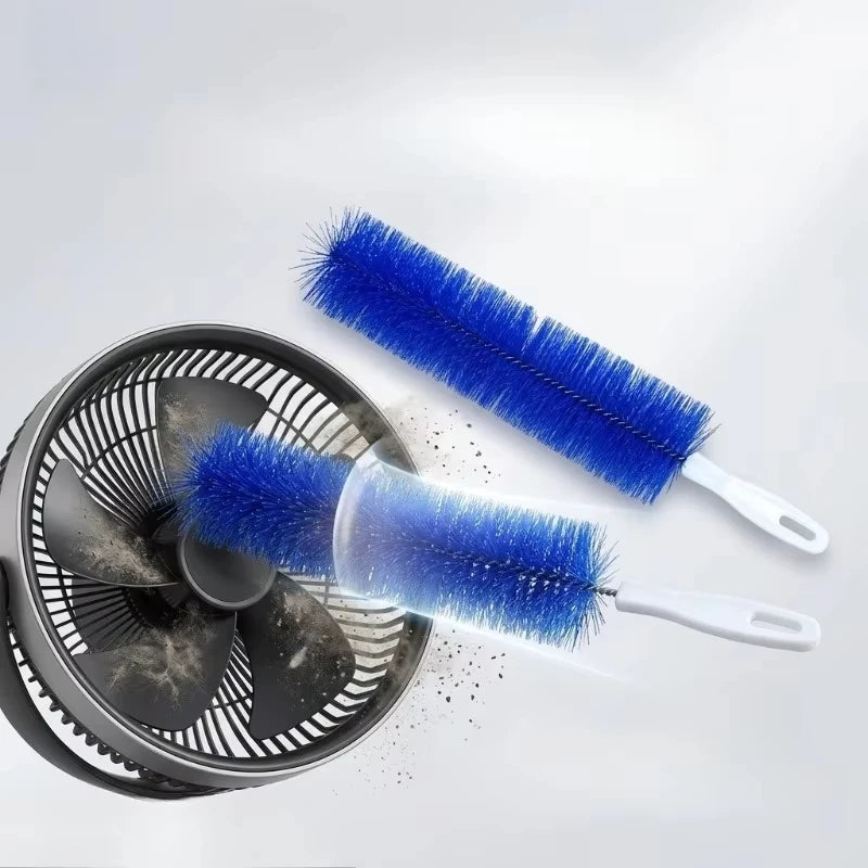 A blue cleaning brush is shown next to a fan, demonstrating its use for blind cleaning.