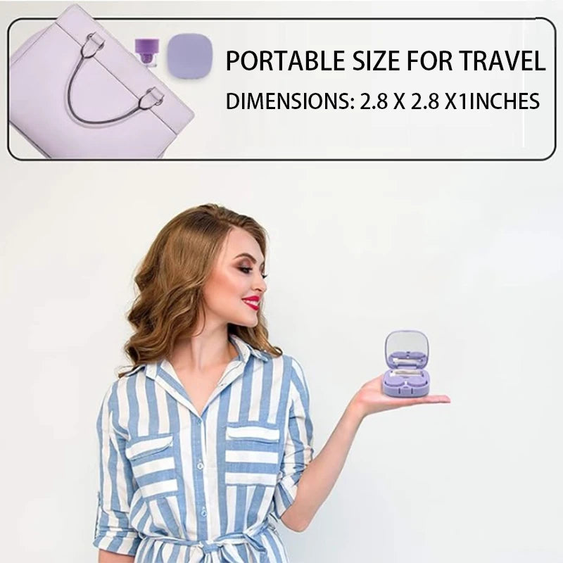 Eine Frau hält eine portable Storage-Box für Kontaktlinsen in Lila, geeignet für Reisen.