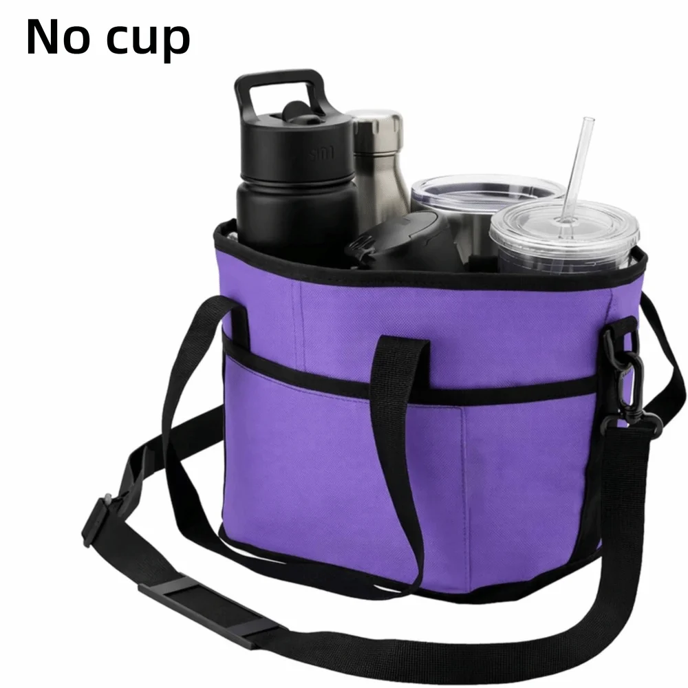 Sac isotherme violet avec couvercle et paille noire, sur fond blanc.