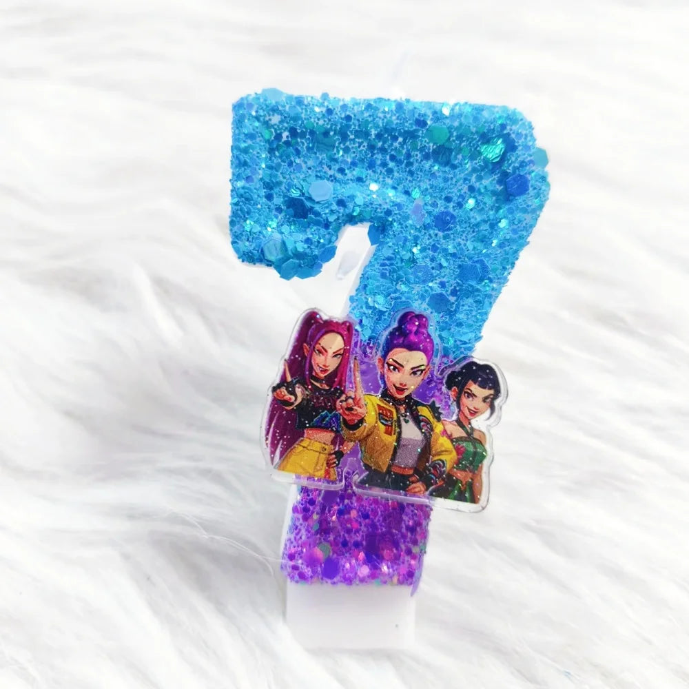 A sparkly blue number seven charm featuring illustrations of characters from a movie