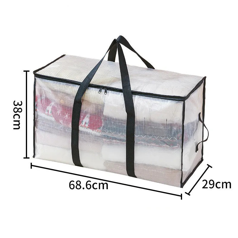 Durchsichtige Plastiktasche mit schwarzen Henkeln und Riemen zum Aufbewahren von Decken oder Bettwäsche.