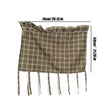 Beige karierte dekorative Backofen-Schürze mit Fransen.