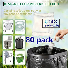 Packung absorbierendes Pulver für eine portable Toilette oder Nachttischtoilette, gezeigt neben ähnlichen Artikeln.