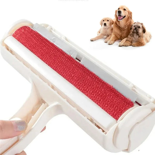 Weißer Handfellentferner-Roller mit rohem Streifen und einem Hund daneben.