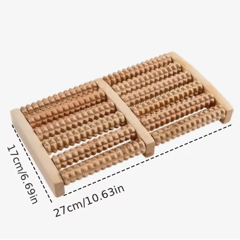 Holz-Fußmassagerrolle mit parallelen Rillen von oben