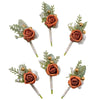 Boutonnière vintage en soie orange avec feuillage vert et accents dorés