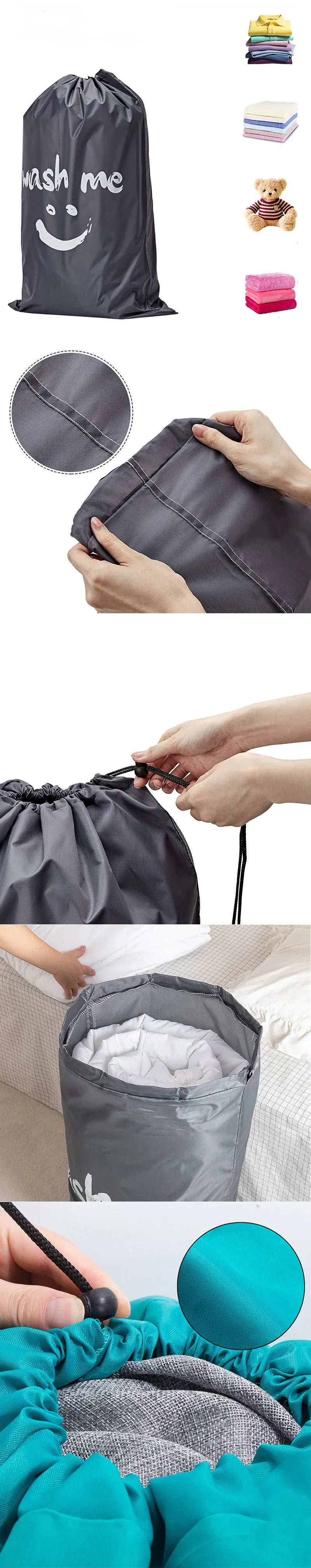 Un sac de lavage et de rangement en nylon gris foncé et robuste est montré en train d'être rempli de tissu blanc.