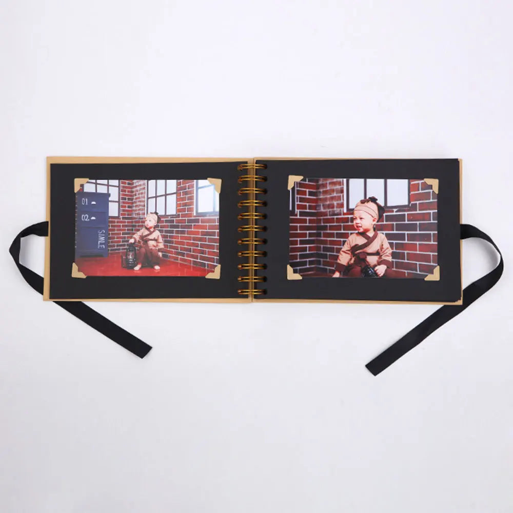 DIY kraft Fotoalbum mit schwarzem Einband und Fotos mit goldenen Rändern