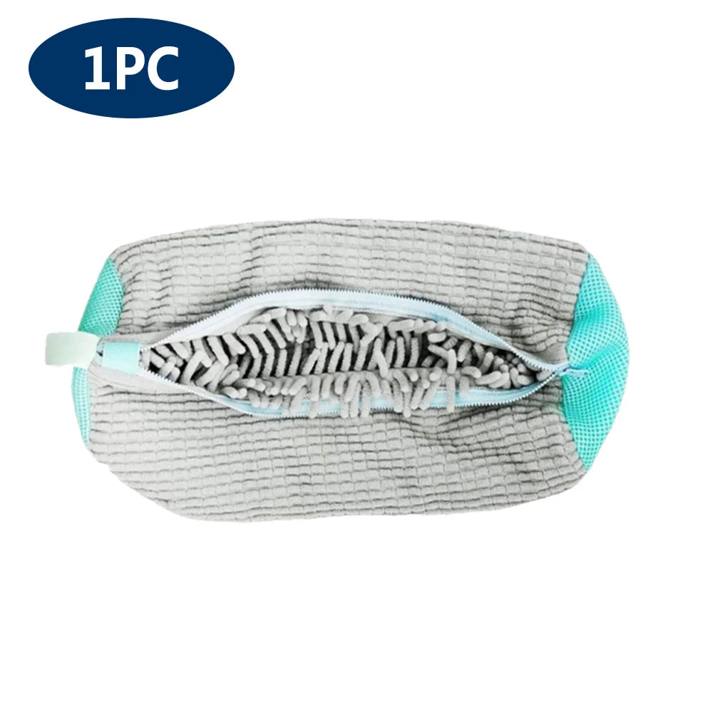 One reusable grey and teal shoe cleaning bag for washing or drying.