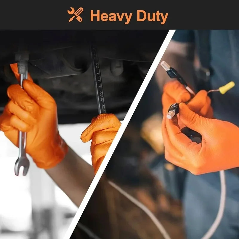 Guantes de nitrilo naranjas de trabajo siendo usados para tareas pesadas, primer plano de los guantes y herramientas.