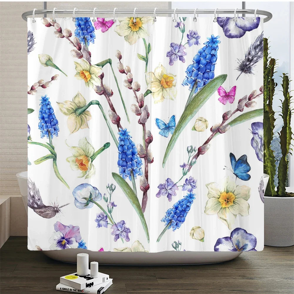 Rideau de douche floral élégant avec illustrations aquarelles de fleurs bleues et jaunes et de papillons