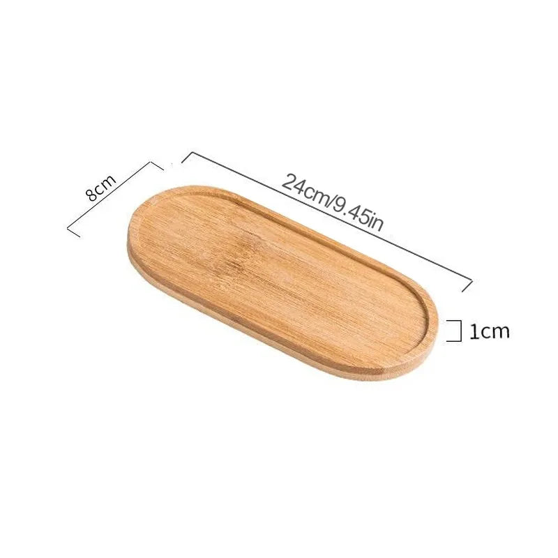 Holz-Seifenschale mit den Maßen 8x24 cm und einer Dicke von 1 cm.