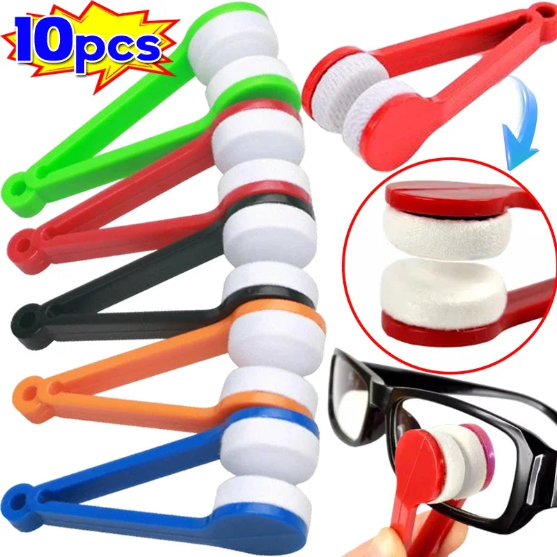 Set bunter Reinigungstücher für Brillen, mit roten, grünen, schwarzen, orangen und blauen Griffen.