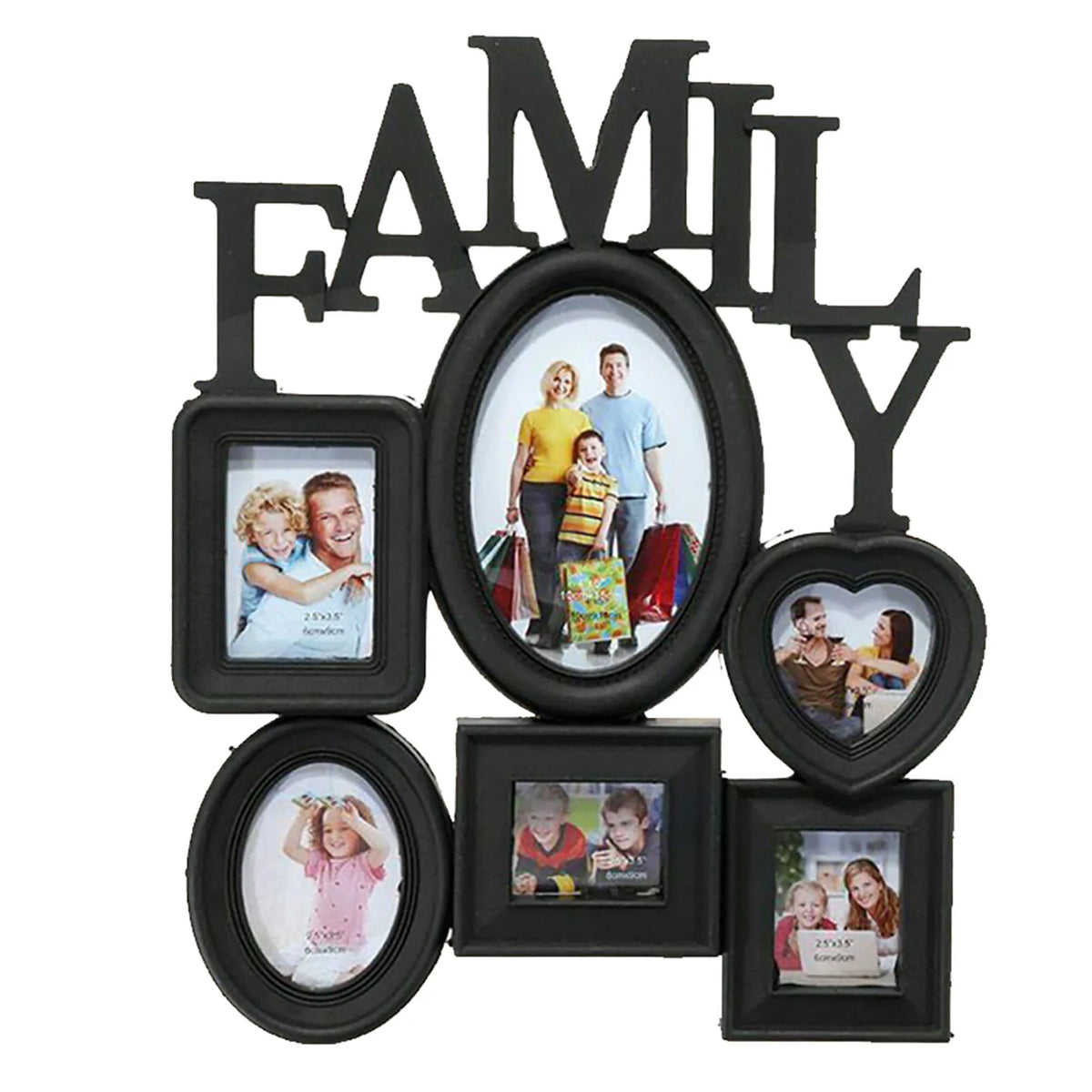 Décor murale familial en bois noir avec diverses photos et lettres encadrées