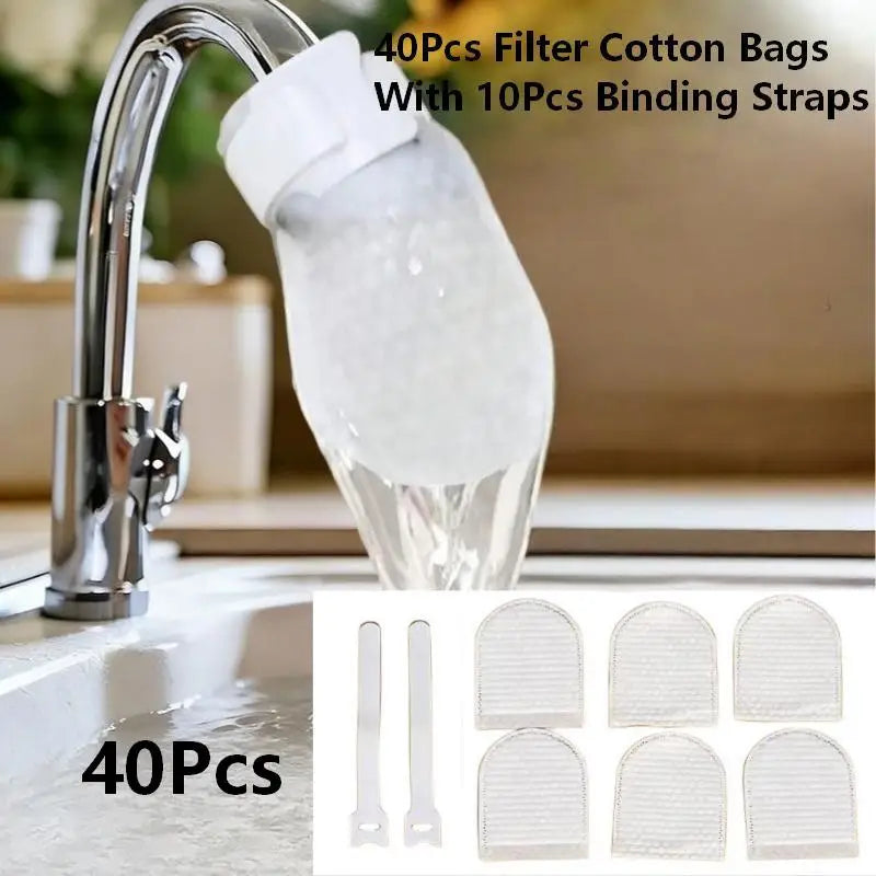 40 bolsas de algodón filtrante blancas con 10 correas, colgadas de un grifo.