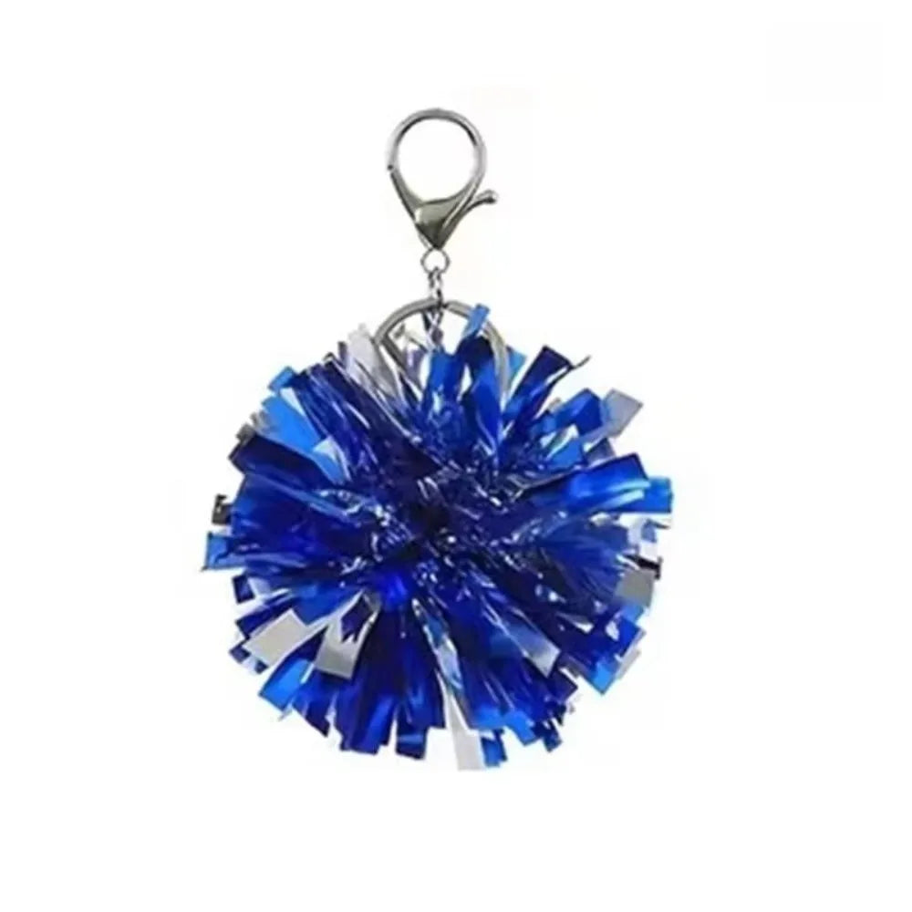 Glänzender blauer Pom-Pom-Anhänger mit silberner Haken.