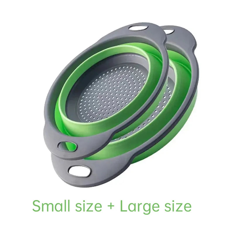 Un jeu de deux paniers de drainage en silicone gris et vert lime.