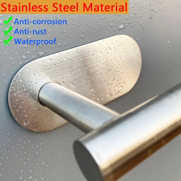 Nahaufnahme eines Edelstahl-Rollenhalters mit zylindrischer Metallstange, zeigt Korrosionsschutzmerkmale.