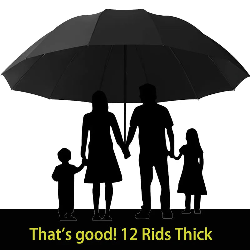 Ein schwarzer Regenschirm ist geöffnet und wirft einen Schatten einer Familie.)