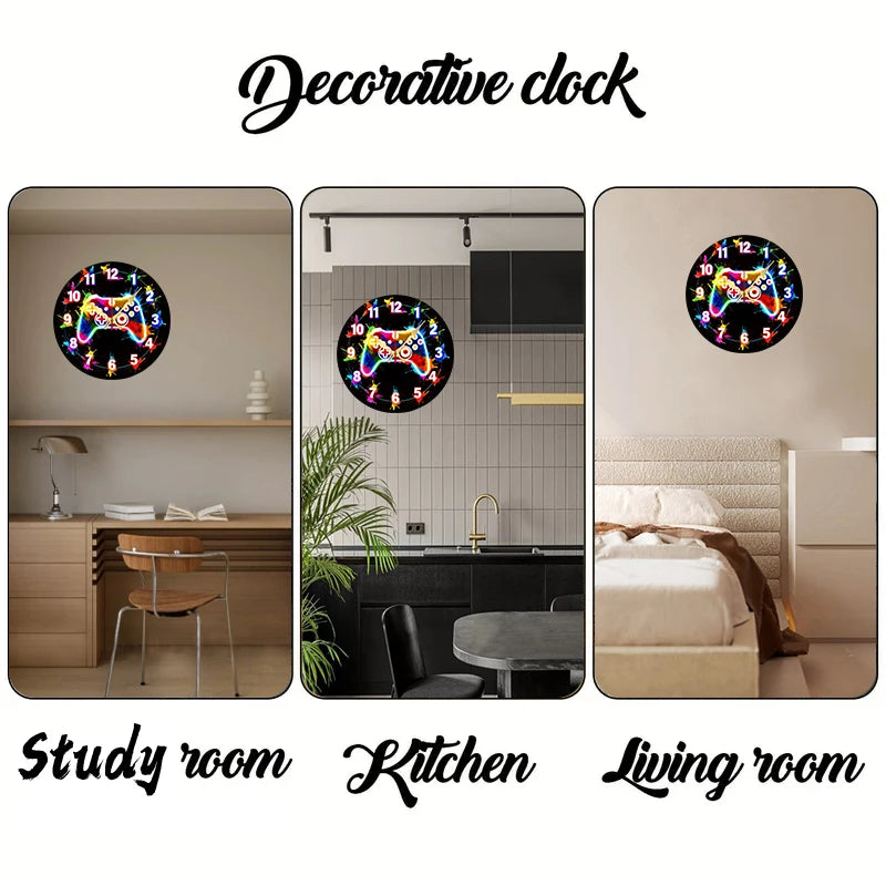 Un juego de relojes redondos de madera decorativos colgados, mostrados en un estudio, cocina y sala de estar.